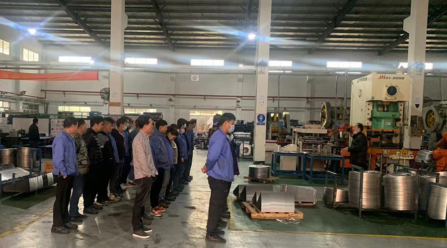 意氣奮發！金環電器沖壓車間組織人員開展例行早會